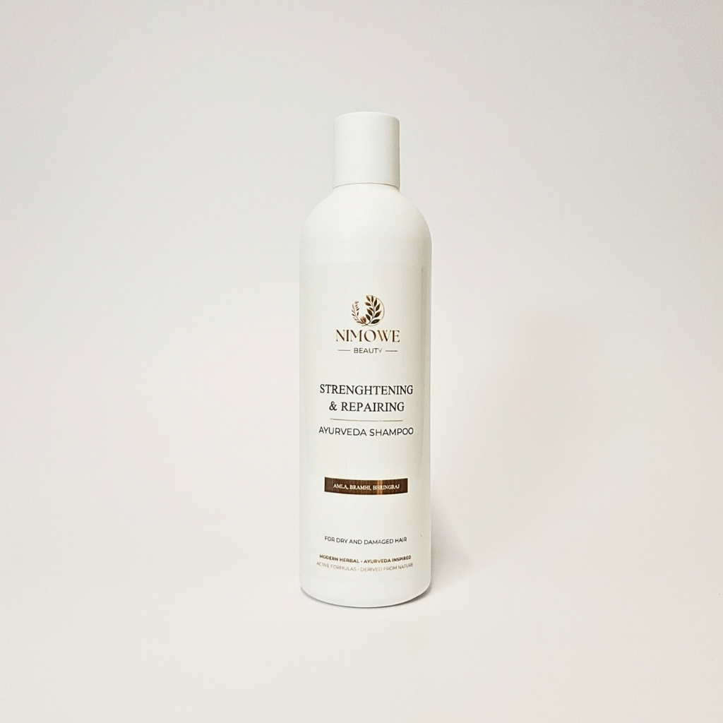 Nimowe Beauty ayurveda shampoo – vit flaska med guldbrun etikett